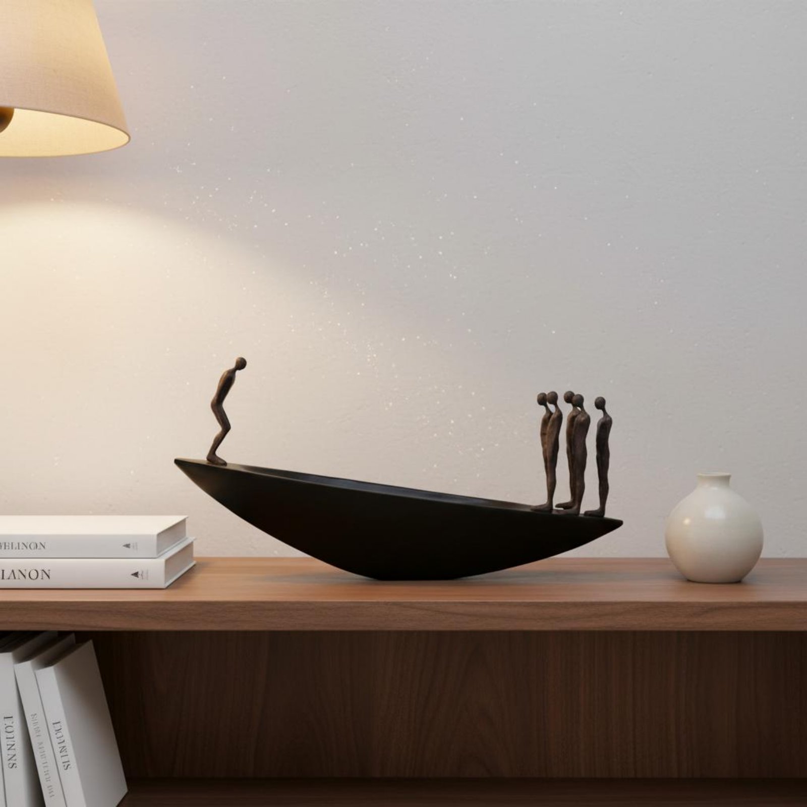 Moderne Segelboot-Statue aus K – Abstract Sculpture Resin Bewertung und Preis